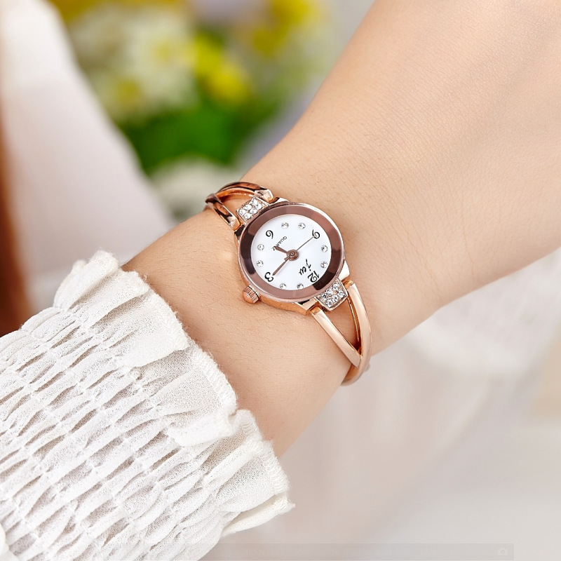 Новые модные женские часы-брас – обзор и цена Minimalist Thin Watch